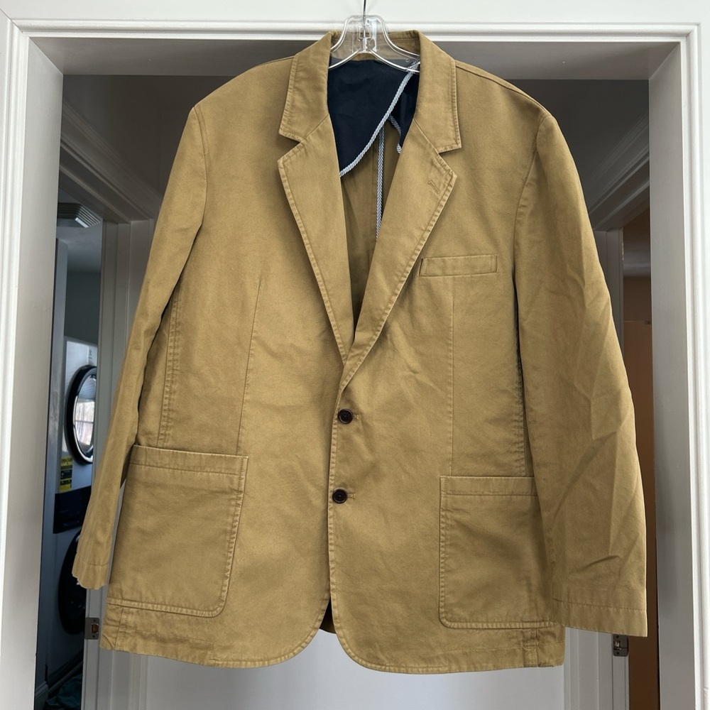 Orvis Khaki Jacket with Zipper Pocket
